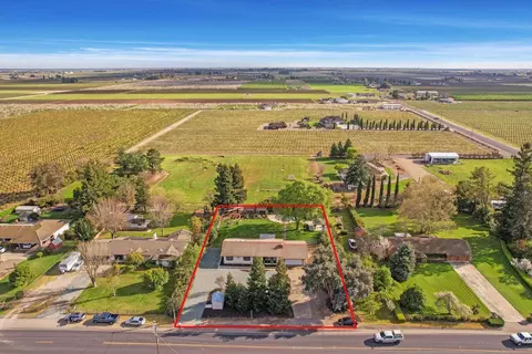 8510 E Kettleman Ln, Lodi, CA 95240 photo 3