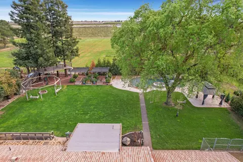 8510 E Kettleman Ln, Lodi, CA 95240 photo 17