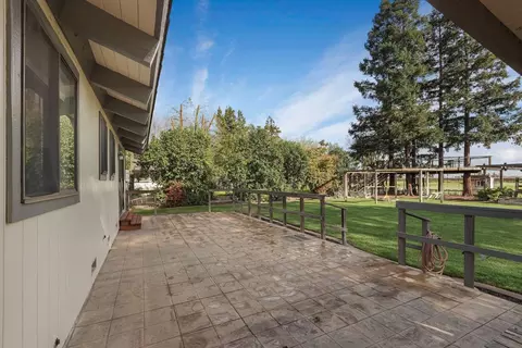 8510 E Kettleman Ln, Lodi, CA 95240 photo 20