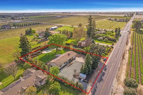8510 E Kettleman Ln, Lodi, CA 95240 photo 6