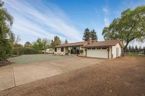 8510 E Kettleman Ln, Lodi, CA 95240 photo 14