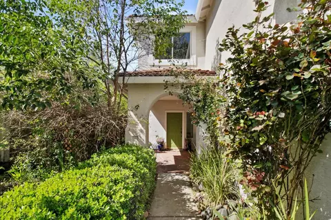 2814 Mallorca Ln, Davis, CA 95618 photo 2