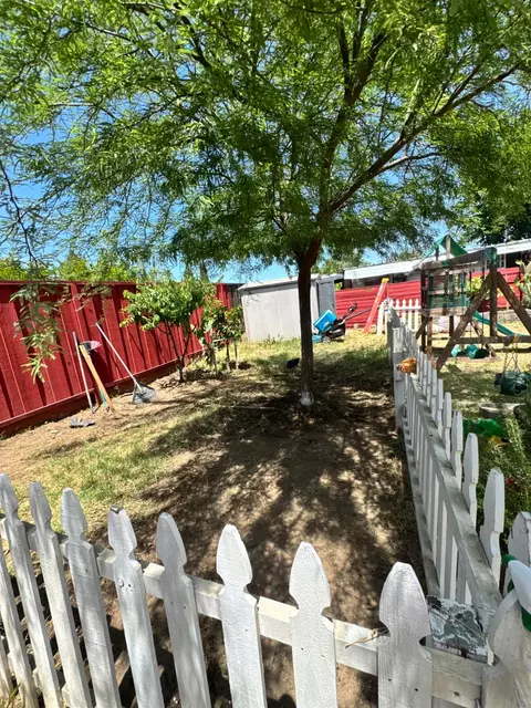 Exterior - 2203 6th St, Ceres, CA 95307 photo 5 of 6