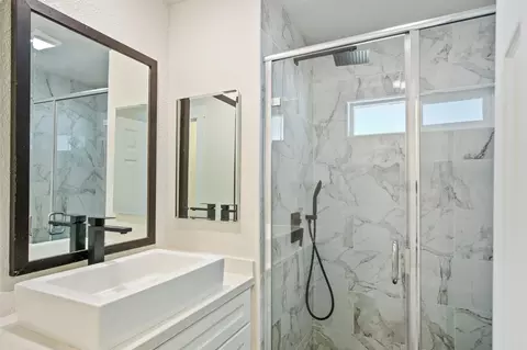 4812 Esmar Rd #18, Ceres, CA 95307 photo 8