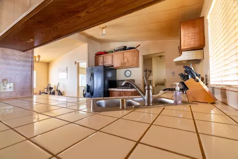 Kitchen - 1500 Held Dr #7, Modesto, CA 95355 photo 2 of 3