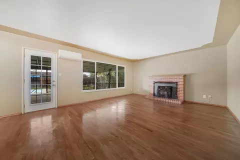 1000 Windsor Dr, Lodi, CA 95240 photo 5