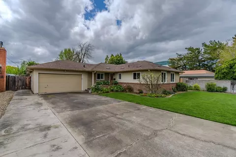 1000 Windsor Dr, Lodi, CA 95240 photo 14