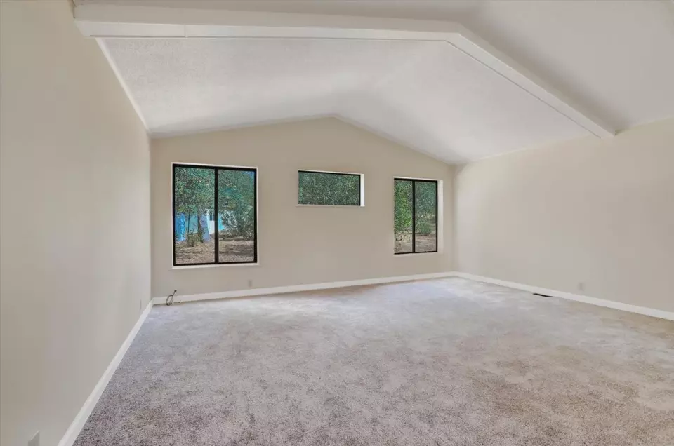 Living - 13807 Bluebird Way, Oregon House, CA 95962 photo 7 of 10