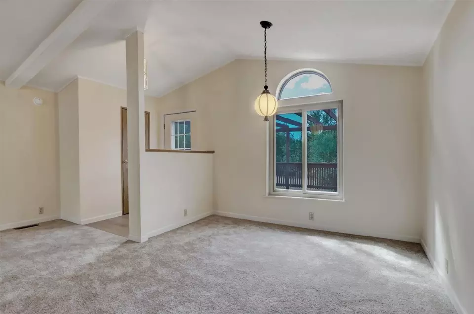 Living - 13807 Bluebird Way, Oregon House, CA 95962 photo 8 of 10