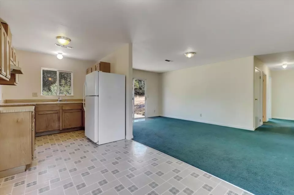 Living - 13807 Bluebird Way, Oregon House, CA 95962 photo 1 of 10