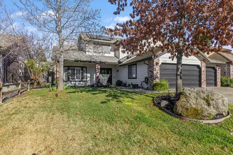 5939 Blackstone Dr, Rocklin, CA 95765