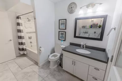 Bath - 22447 Colorado River Dr, Sonora, CA 95370 photo 3 of 5