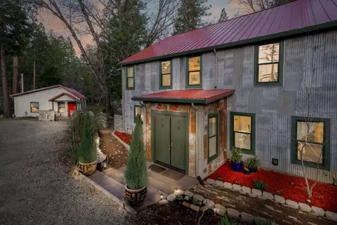 10798 Banner Lava Cap Rd, Nevada City, CA 95959