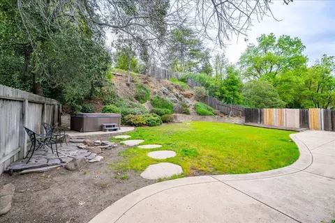 2433 Pinnacles Dr, Rocklin, CA 95677 photo 32