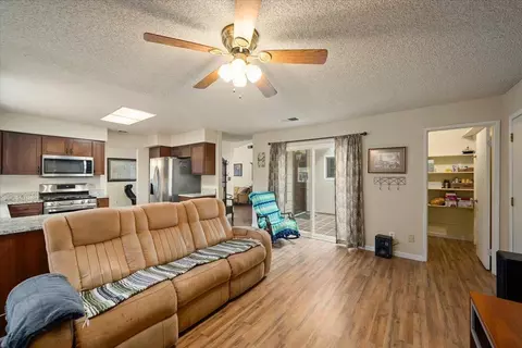 2433 Pinnacles Dr, Rocklin, CA 95677 photo 11