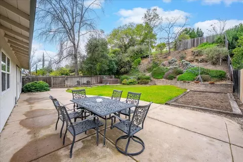 2433 Pinnacles Dr, Rocklin, CA 95677 photo 31