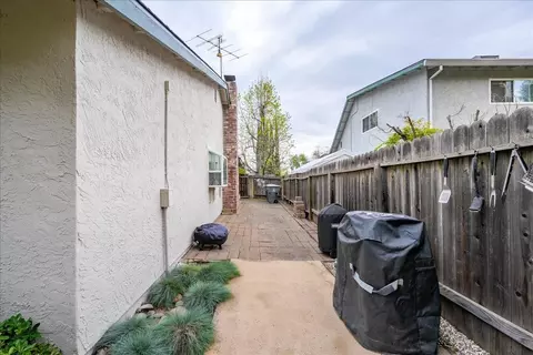 2433 Pinnacles Dr, Rocklin, CA 95677 photo 36