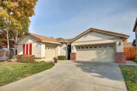 9315 Salmon Creek Dr, Elk Grove, CA 95624