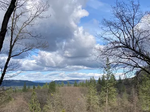 11337 Golden Oaks Ct, Nevada City, CA 95959