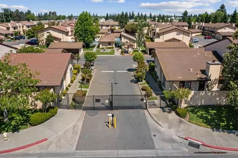 View/Area - 3058 Andre Ln, Turlock, CA 95382 photo 2 of 4