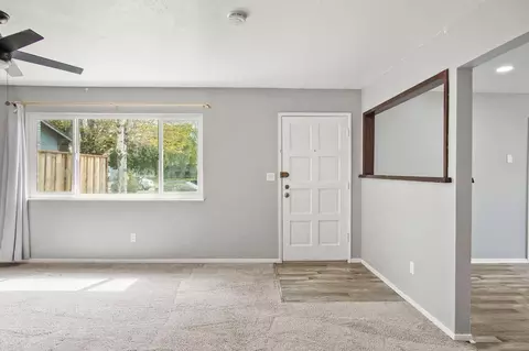 Living - 625 Blanche Ct, Manteca, CA 95336 photo 2 of 3