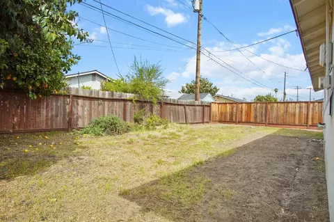 Exterior - 625 Blanche Ct, Manteca, CA 95336 photo 5 of 5