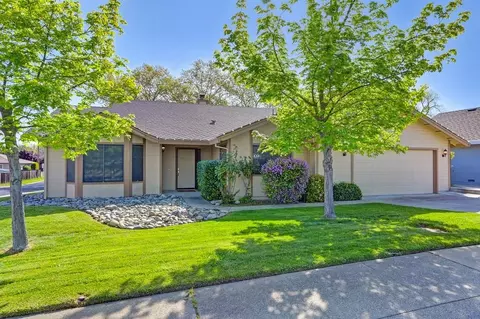 599 Fischer Ct, Roseville, CA 95678