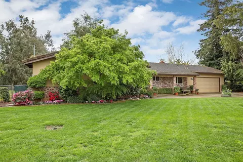 Exterior - 17552 E Front St, Linden, CA 95236 photo 5 of 23