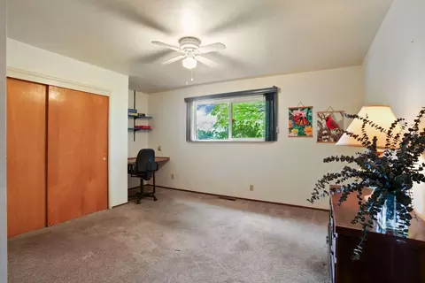 Bedroom - 17552 E Front St, Linden, CA 95236 photo 1 of 10