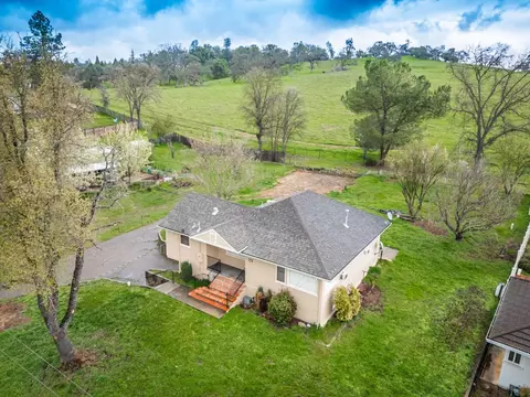 View/Area - 916 N Main St, Jackson, CA 95642 photo 5 of 15