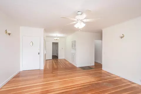 Living - 916 N Main St, Jackson, CA 95642 photo 3 of 5