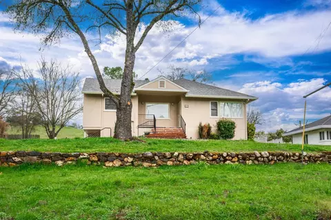 Exterior - 916 N Main St, Jackson, CA 95642 photo 11 of 16