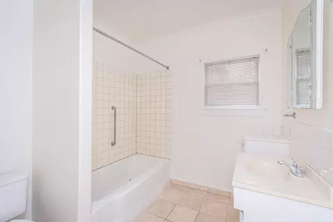 Bath - 916 N Main St, Jackson, CA 95642 photo 1 of 1