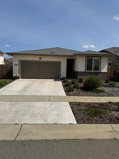 4035 Gallant Fox Dr, Olivehurst, CA 95961 photo 1