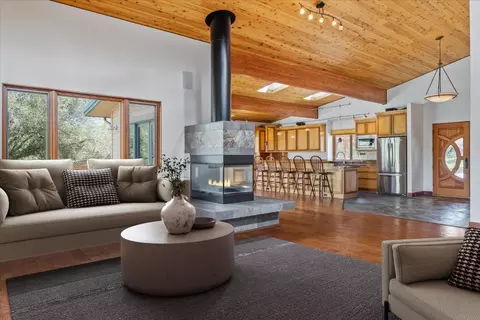8908 Lakeside Dr, Mountain Ranch, CA 95246 photo 9