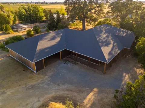 5786 E Collier Rd, Acampo, CA 95220 photo 1