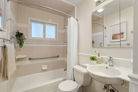 Bath - 2518 Denison Dr, Davis, CA 95618 photo 1 of 3