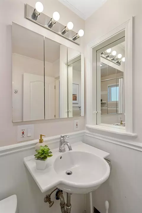 Bath - 2518 Denison Dr, Davis, CA 95618 photo 2 of 3