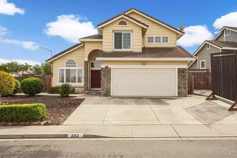203 Babbling Brook Way, Pittsburg, CA 94565 photo 2