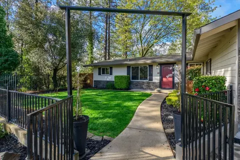 2574 Prescott Ave, Placerville, CA 95667 photo 3