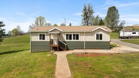 20586 Meyer Rd, Grass Valley, CA 95945 photo 2
