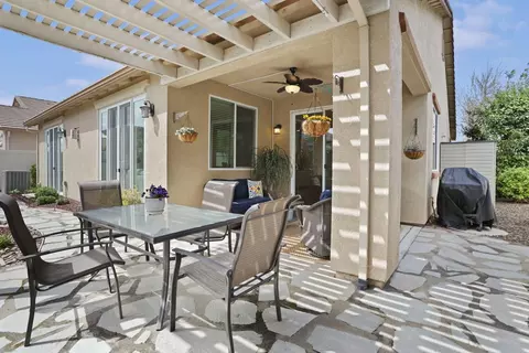 1466 Arbor Brook Dr, Manteca, CA 95336 photo 5