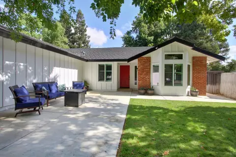 9135 Farrington Ct, Elk Grove, CA 95624
