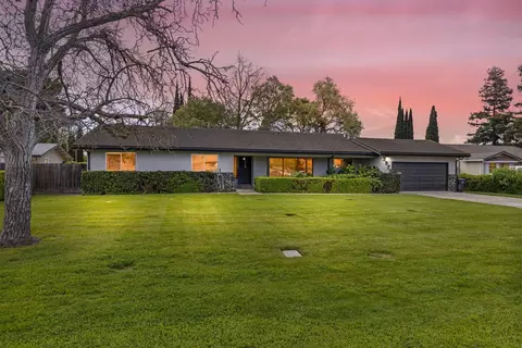 2972 Country Clb, Stockton, CA 95204
