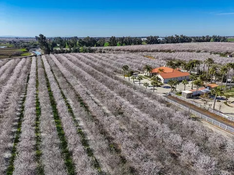 View/Area - 4549 Mcgee Ave, Modesto, CA 95357 photo 5 of 12