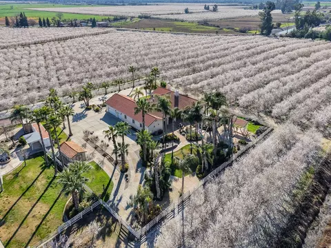 View/Area - 4549 Mcgee Ave, Modesto, CA 95357 photo 8 of 12