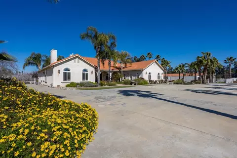 Exterior - 4549 Mcgee Ave, Modesto, CA 95357 photo 1 of 13