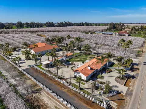 View/Area - 4549 Mcgee Ave, Modesto, CA 95357 photo 4 of 12