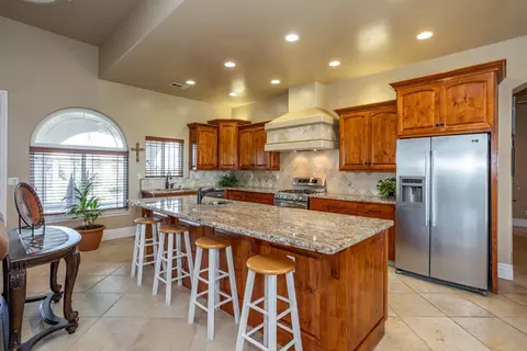 Kitchen - 4549 Mcgee Ave, Modesto, CA 95357 photo 3 of 7