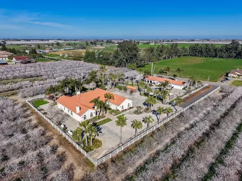 View/Area - 4549 Mcgee Ave, Modesto, CA 95357 photo 2 of 12